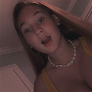 Meet your Posher, Abby